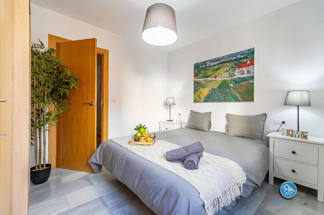 Premium Penthouse With Roof Terrace And Parking In Carlos Haya Málaga Exterior foto
