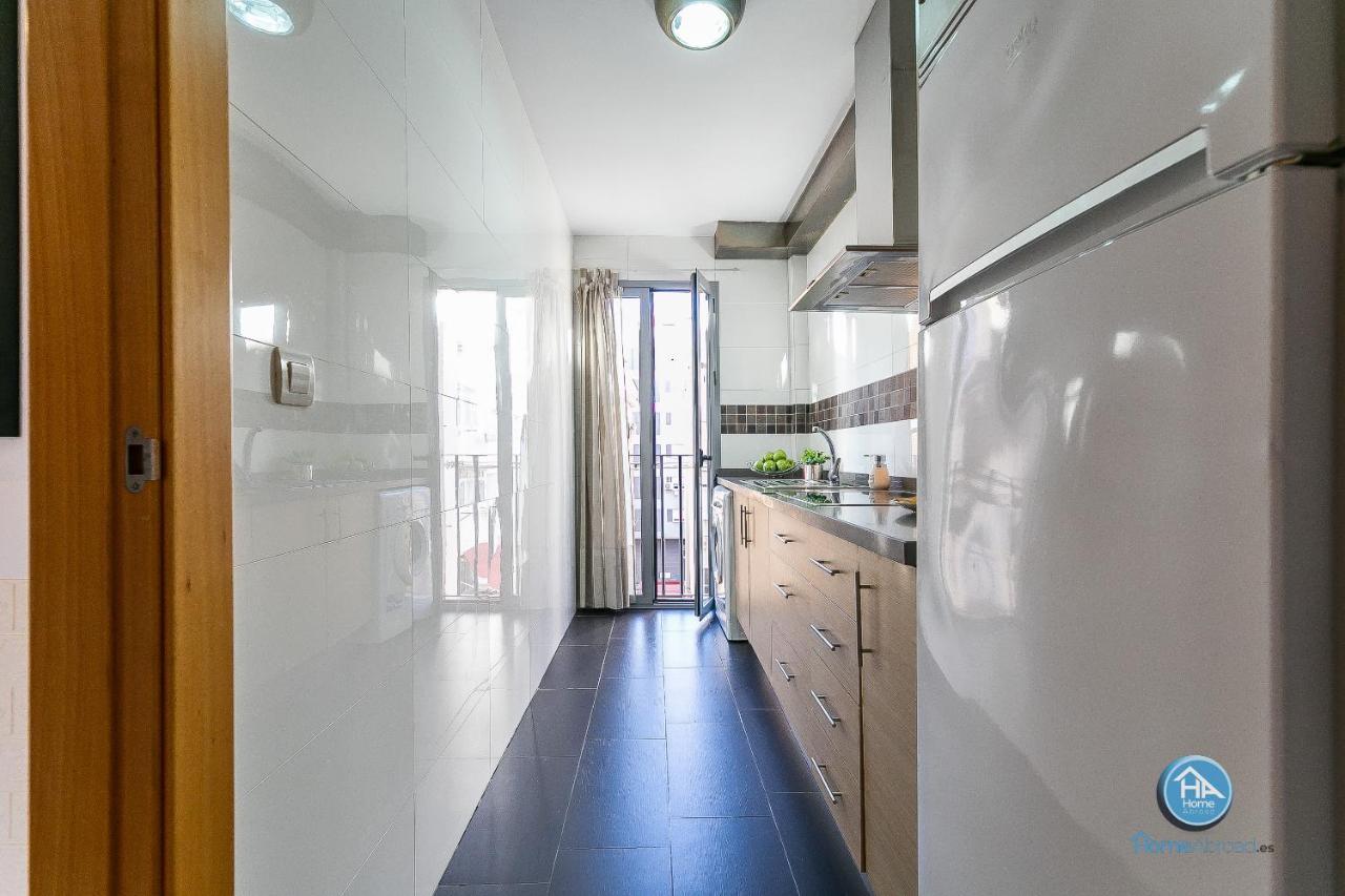 Premium Penthouse With Roof Terrace And Parking In Carlos Haya Málaga Exterior foto